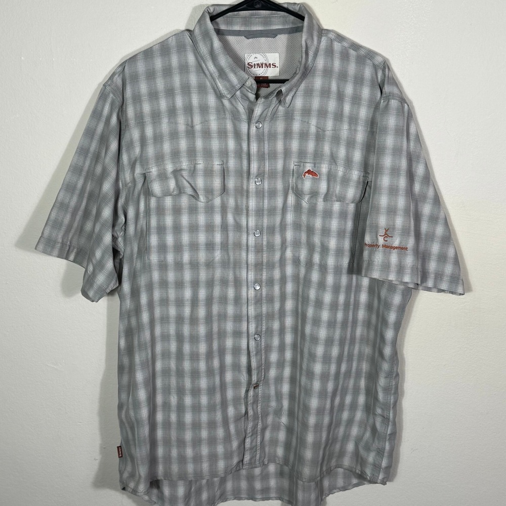 SIMMS Button Up Shirt Mens XL Plaid Short Sleeve Fishing Yellowstone Club PM Emb